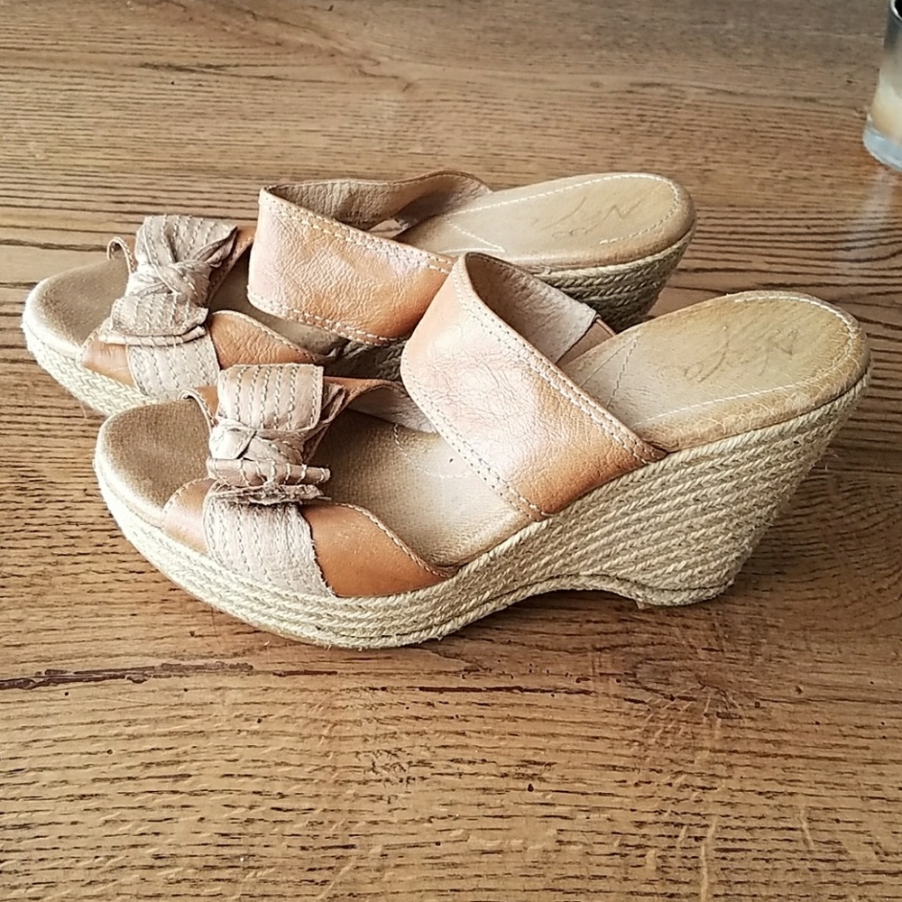 Naya Brand Wedges